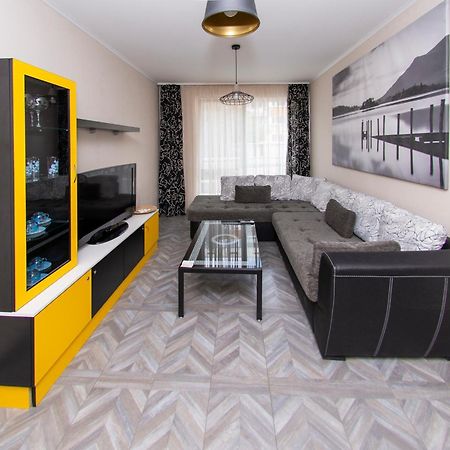 The Yellow Appartment Σόφια Εξωτερικό φωτογραφία