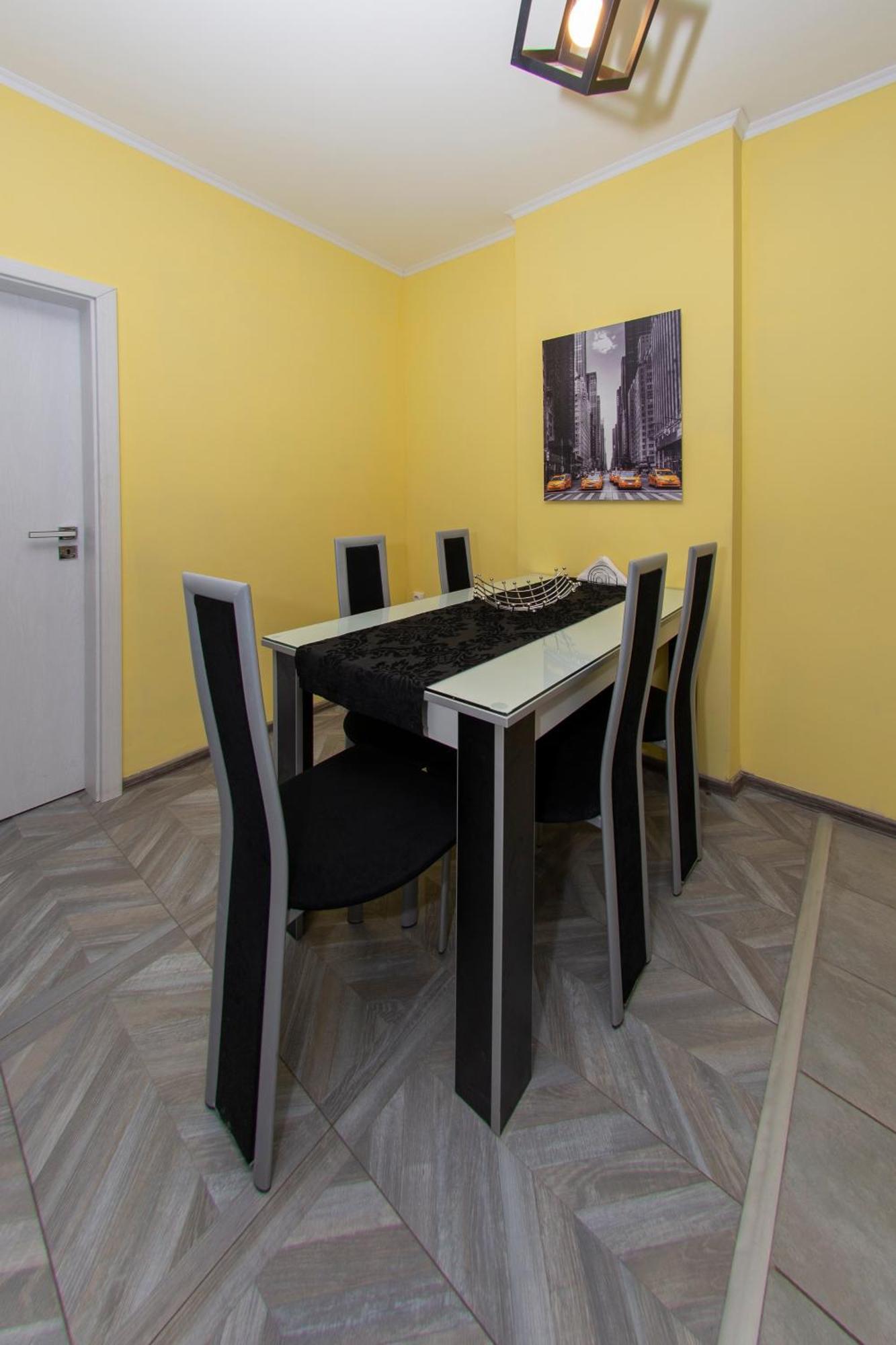The Yellow Appartment Σόφια Εξωτερικό φωτογραφία